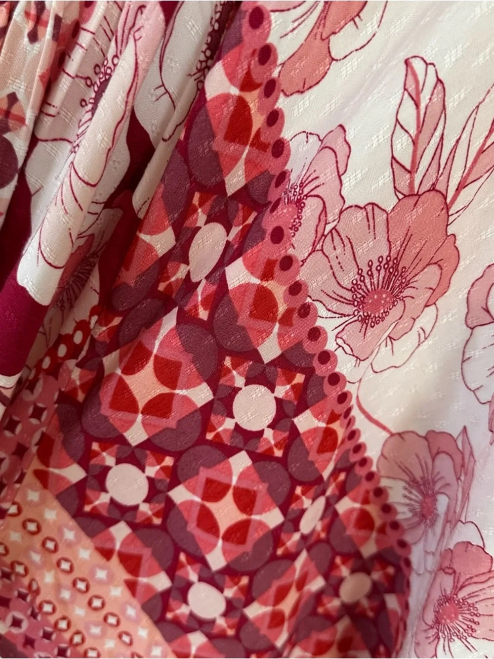 City Chic Patchwork Floral Viscose Cosmo Print Dress, Plus Size, Flowy Mini, New - Picture 8 of 13